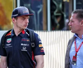 Jos Verstappen laat van zich horen na onwel worden bij Grand Prix