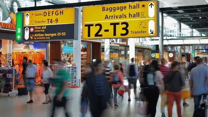 Flug verspätet oder ausgefallen? Diese Rechte stehen dir zu