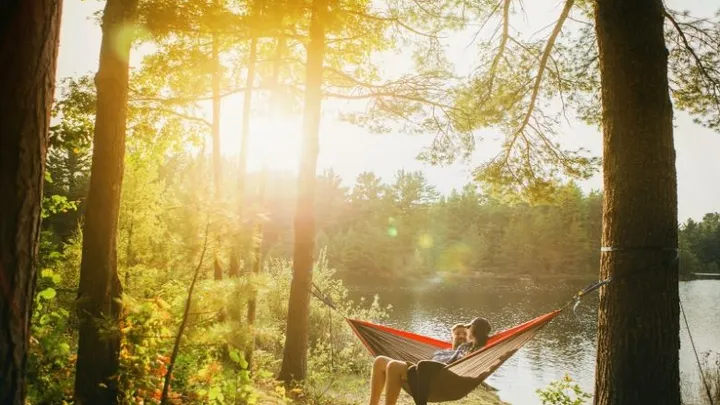 Dag, regenjas: het zomerse weer staat voor de deur