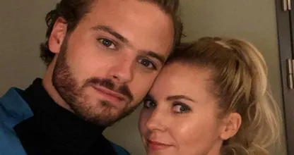 Bettina Holwerda deelt kiekje van groeiende babybuik