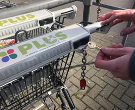 Avec ce tour, vous n'aurez plus jamais besoin d'une pièce de monnaie pour un panier d'achat !