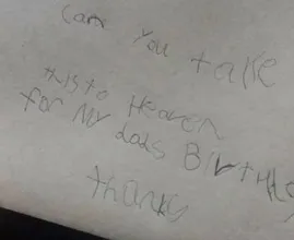 Jongetje (7) stuurt brief naar zijn vader in de hemel en krijgt hartverwarmend antwoord van postbode