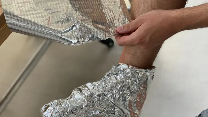 Envelopper une feuille d'aluminium autour de vos pieds? Si vous lisez ceci, vous allez tout de suite vouloir le faire!