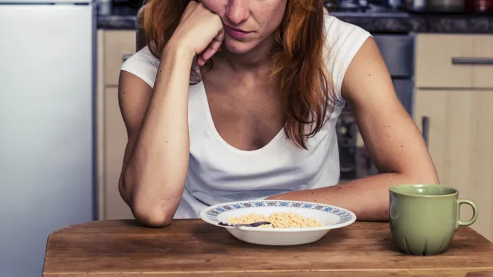 Ook zo vaak een vermoeid gevoel? Dan doe je DIT waarschijnlijk verkeerd met eten....