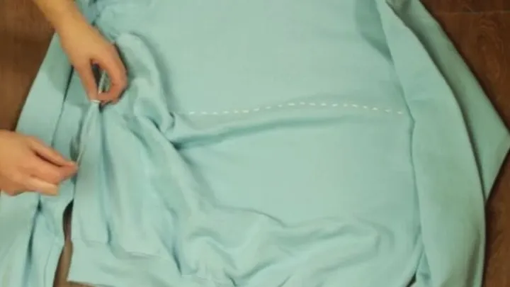 Schmeiß deinen alten Pulli nicht weg, mache ein Hundebett daraus!