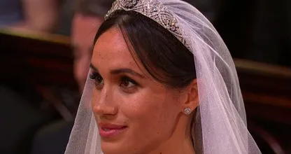 Dubbelganger alert: Deze vrouw lijkt sprekend op Meghan Markle