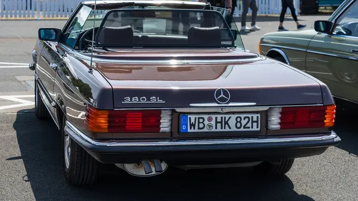 Condujo su Mercedes 4,5 millones de kilómetros: lo que hizo la marca después sorprendió a todos