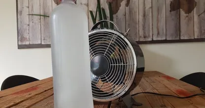 Auf diese Weise können Sie Ihr Zuhause ohne Klimaanlage kühl halten. Das ist wirklich genial!