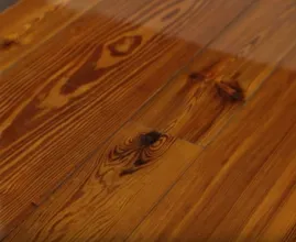 Met deze noot verwijder je gemakkelijk krassen van een houten vloer