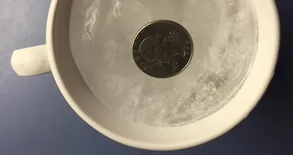 Darum solltest du immer eine Münze in den Tiefkühler legen wenn du in den Urlaub fährst!