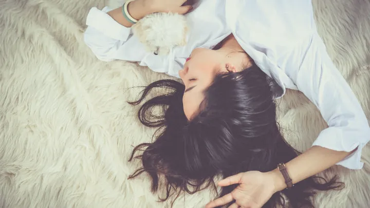 These are 6 clear signs that you sleep too much