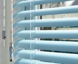 With THIS easy trick cleaning the window blinds will be no trouble at all!