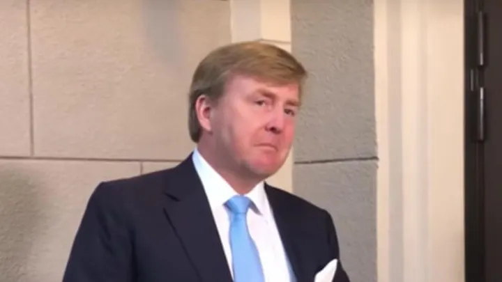 Koning Willem-Alexander vertelt in emotionele toespraak over overlijden zus Máxima