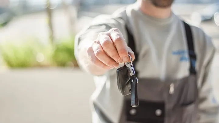 This is why you should wrap your car keys in aluminium foil
