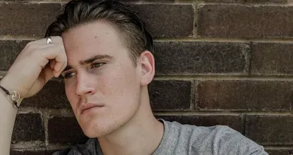 Man talks about a feud between his mother and his girlfriend: "I want her to try harder for my mother"