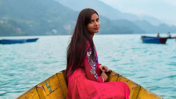 30 beautiful women from around the world