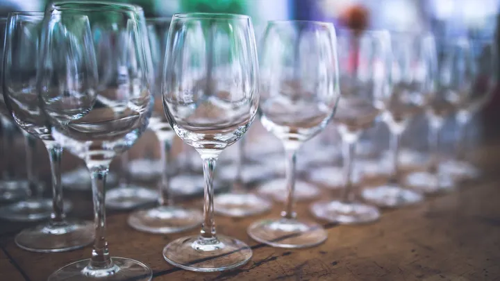 Are your wine glasses looking foggy? Cloudy glasses will be a thing of the past with this simple trick!