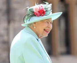Movie night! Koningin Elizabeth tovert landgoed om tot drive-inbioscoop