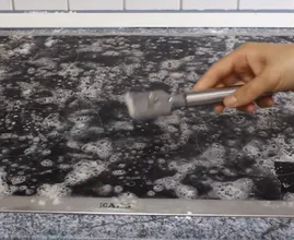 Mit diesem natürlichen Mittel werden Cerankochfelder mit nur einem Handgriff blitzeblank