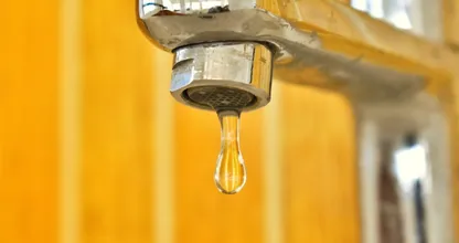 Ka-ching: zoveel geld en water kost een lekkende kraan