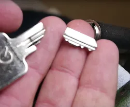 Se te ha roto la llave y un pedazo quedó en la cerradura. Así es como lo resuelves sin cerrajero
