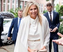 Voor een prikkie: Máxima schittert in betaalbare Zara-outfit en oude accessoires
