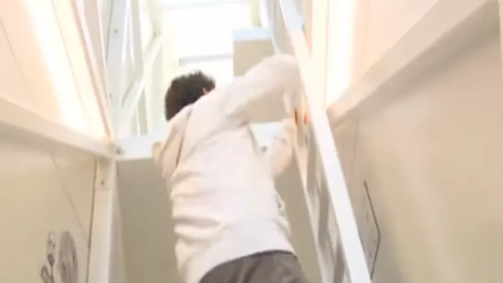 The Narrowest House In The World Is Just 4 Feet Wide – But Wait Until You See Inside!