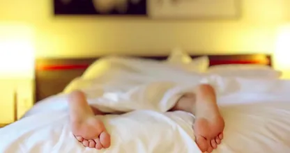 Zonder pyjama slapen? Dit is waarom je dat niet meer zou moeten doen