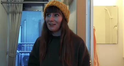 Deze vrouw woont in een appartement van slechts 8m2, maar moet je de binnenkant eens zien!