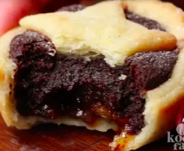 These brownie mince pies are delicious and super easy to make! Perfect for Christmas!
