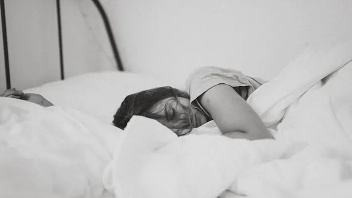 This is the sleeping hack soldiers use to fall asleep within 2 minutes