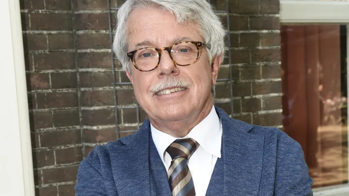 Knallende burenruzie in mr. Frank Visser Doet Uitspraak