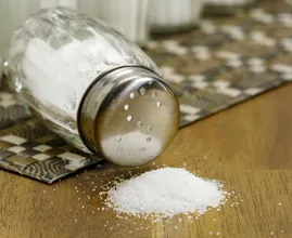 Con estos 7 consejos, es posible comer menos sal
