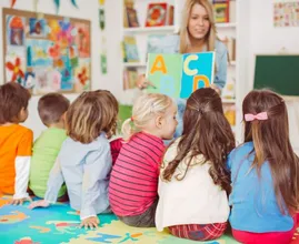 Ouders krijgen volgend jaar toch wel extra kinderopvangtoeslag