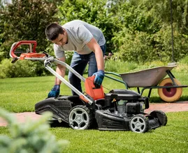 This is how to clean your lawn mower for winter without damaging the engine, according to experts