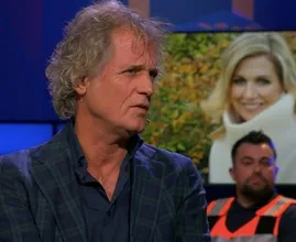 Jeroen Pauw haalt lachers op de hand met Matthijs van Nieuwkerk-imitatie