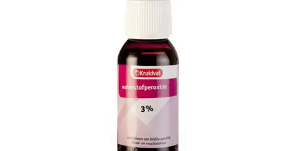 Een flesje waterstofperoxide kost 0,99 cent bij de Kruidvat. Moet je zien wat je ermee kan!
