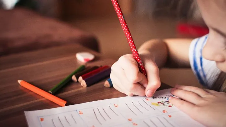 Hilarisch: twaalf geweldige antwoorden van kinderen op vragen op hun toets