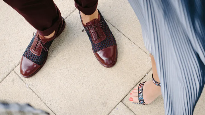 Queste scarpe rappresentano quanto di peggio ci sia per i tuoi piedi secondo un podologo