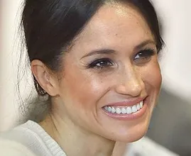 This is the lovely Thank You card Meghan Markle sent out to fans congratulating her on her birthday