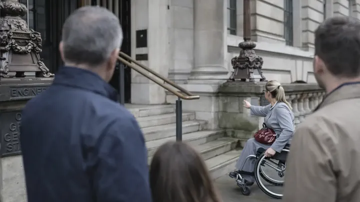 This Lady in a Wheelchair Refused Help at the Stairs — What Happened Next Silenced the Entire Crowd