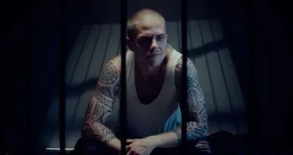 Video: André Hazes schittert als echte bad boy in zijn nieuwe clip