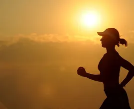 Meer zweten, meer calorieën verbanden? Dit is de invloed van hitte op je workout
