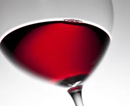 Das passiert wenn du 2 Gläser Rotwein vor dem Schlafengehen trinkst - das hast du bestimmt nicht erwartet!