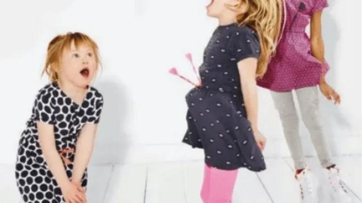 Elise (6) is het allereerste meisje met Down-syndroom in een folder van de Hema!