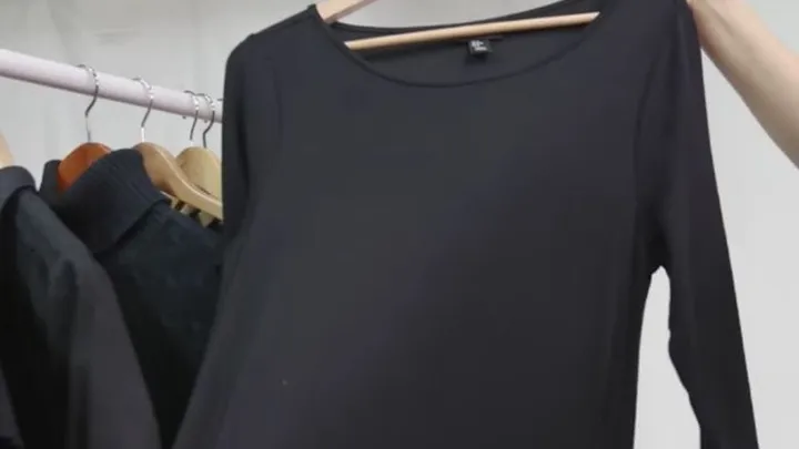So wäscht du richtig, damit schwarze Wäsche schwarz bleibt.