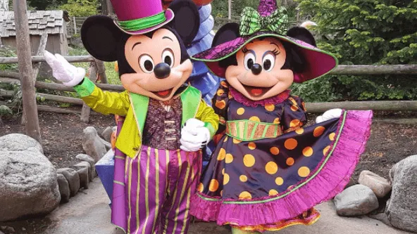Altijd al in Disneyland Parijs willen werken? DIT is je kans, het pretpark zoekt 8000 medewerkers!