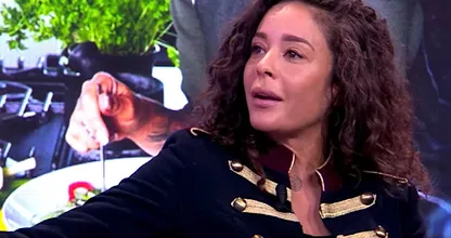 Bloemetjes en bijtjes: Fajah Lourens gooit carrière over hele andere boeg