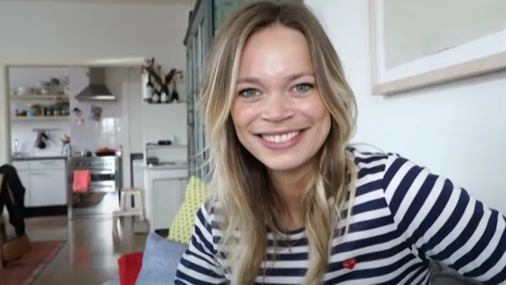 Beschuit met muisjes: Jet van Nieuwkerk bevallen van zoontje
