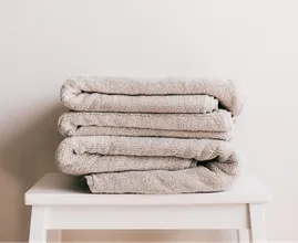 Voici la fréquence à laquelle vous devriez laver votre serviette